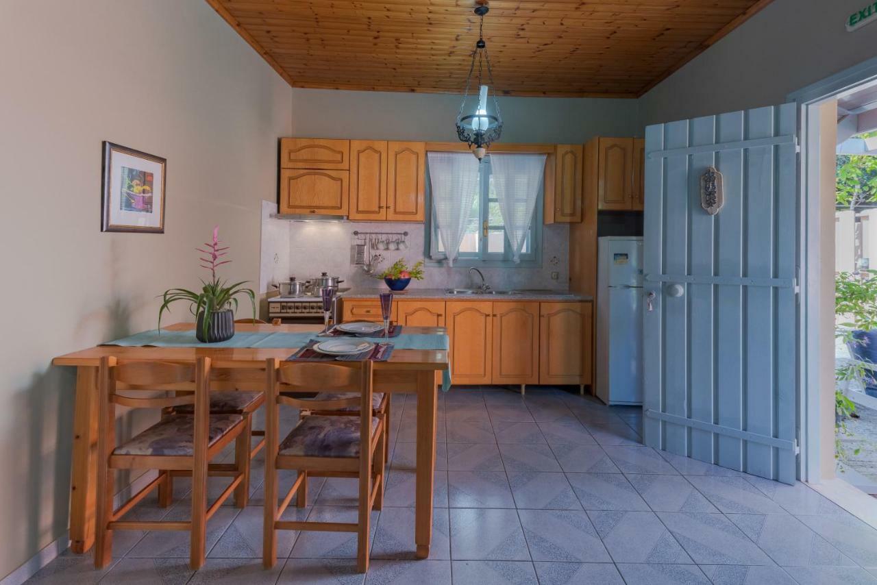 Mihaila Bungalows Spartia  Exteriör bild